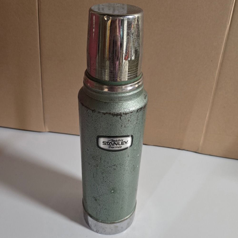 Vintage Aladdin Stanley Thermos A-944C 1‎ Qt Vacuum Bottle #100 Cup #11 Stopper
